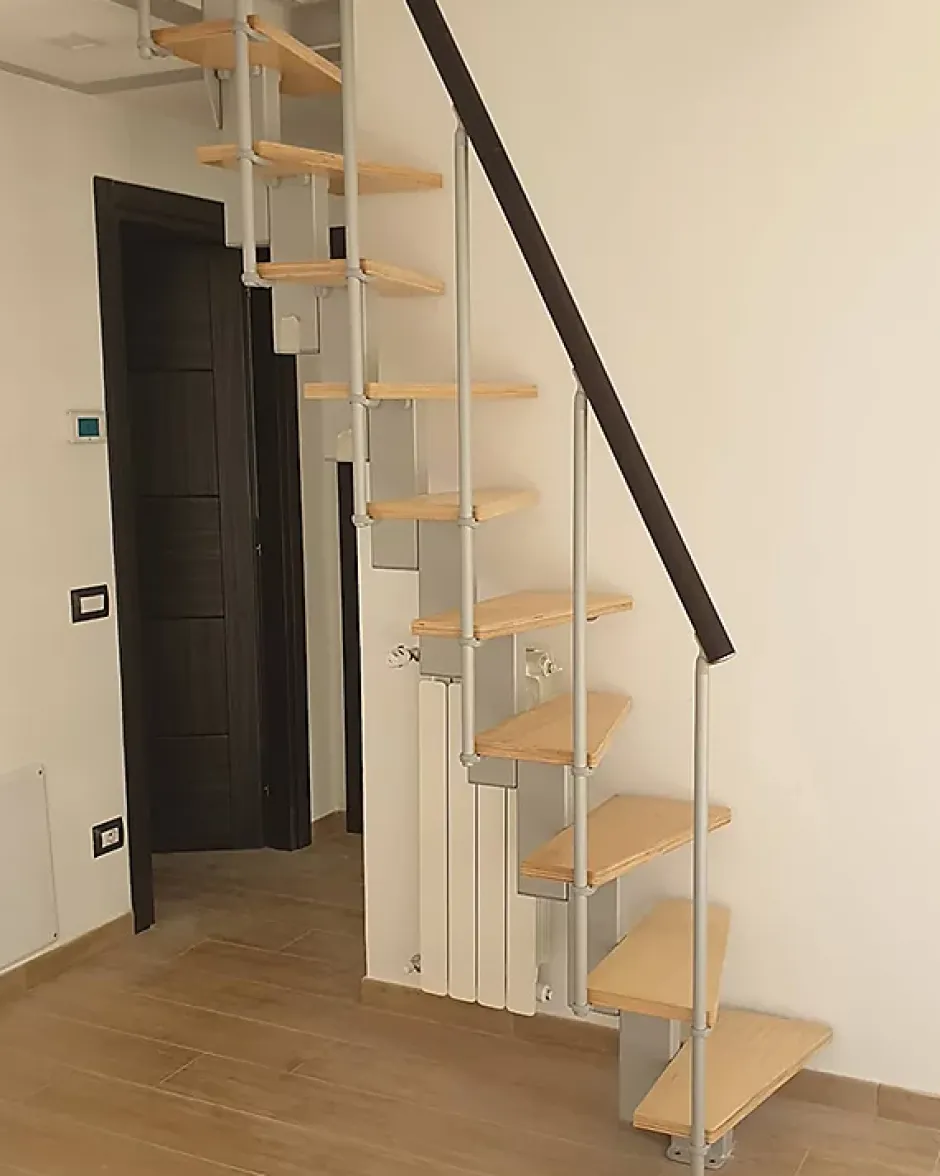 Matisere Escalier droit 10 marches - Hauteur à franchir de 2.20 à 2.60m - Largeur 60cm - Couleur bois et blanc - SMALL60/I-SGNAT-10