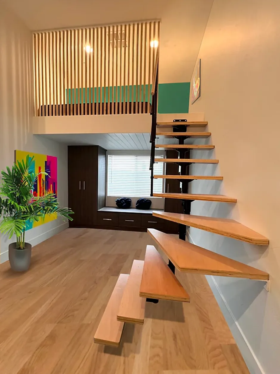 Escalier quart tournant modulaire Bogota hêtre 11 marches- Sale