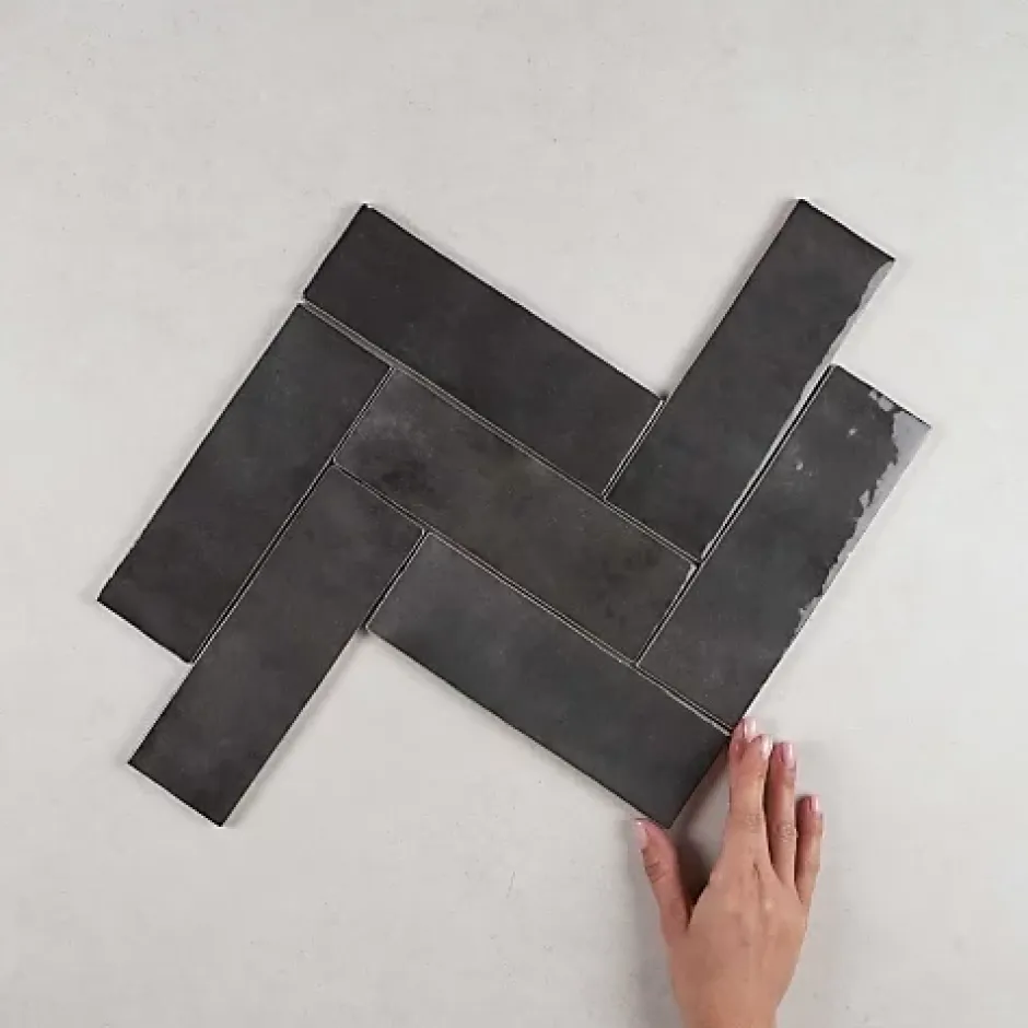 Gioia Materia Faïence Effet Zellige Noir ARTISAN 6.5x20 Graphite - Les Carreaux de Jean