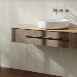 Faïence murale décor relief linéaire blanc cassé mat L.30 x l.7 cm, Minerra- Sale