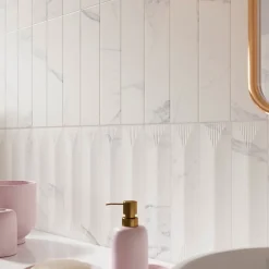 Faïence murale effet marbre calacatta blanc satin L.30 x l.7 cm, Minerra-