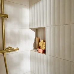 Faïence murale intérieur blanc mat effet cannelures L.90 x l.30 cm x ép.10,8 mm, Astor- Best