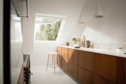 Velux Fenêtre de toit à projection Confort Everfinish - polyuréthane L. 78 x H. 118 cm (GPU 0076 MK06)