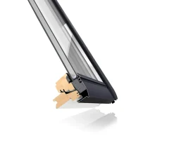 Fenêtre de toit à projection Confort Whitefinish - bois peint en blanc L. 134 et H. 98 cm (GPL 2076 UK04)-Velux Sale