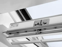 Fenêtre de toit à rotation Confort Whitefinish - bois peint en blanc L. 78 x H. 140 cm (GGL 2076 MK08)-Velux Best