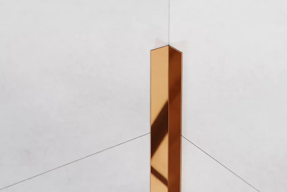 Ilcom Profilé décoratif Li Angle intérieur en acier inoxydable Cuivre poli - 20 mm x 2440 mm x 0,65 ep.