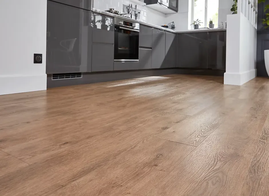 Lame PVC clipsable effet bois naturel vieilli L.121,3 x 17,6 cm x ép.6,5 mm, Starfloor Ultimate-Tarkett