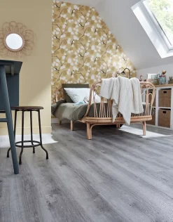 Tarkett Lame PVC clipsable Starfloor Ultimate décor bois gris 17,6 x 121,3 cm (vendue au carton)