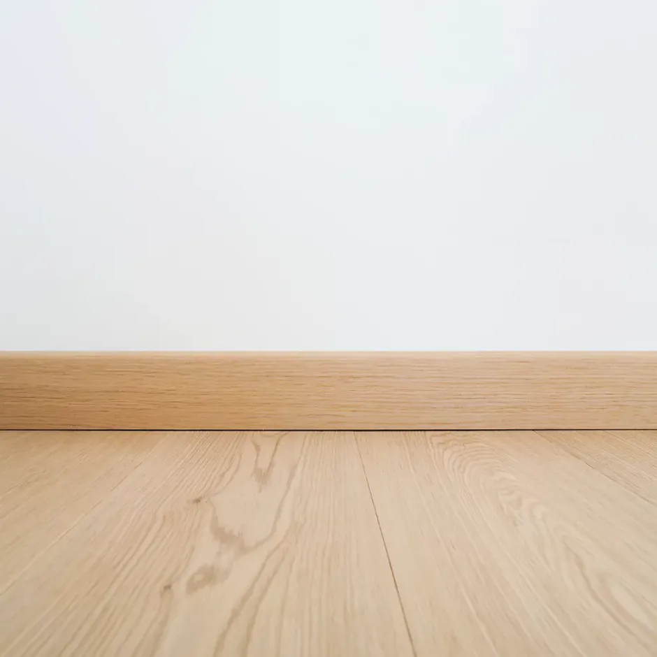 Wood&Sens Lot de 5 Plinthes Plaquées Chêne MDF Arrondi, L.2,23 m x l.7,8 cm x Ep.14 mm