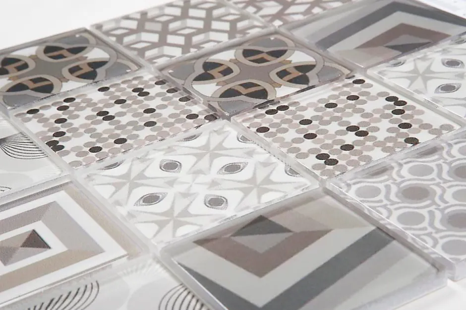 Mosaique de Verre Motif Carreau Ciment Beige 7.5 X 7.5 cm - vendu par plaque de 29.8X29.8 cm --Carrelage Signature Best