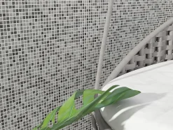 Carrelage Signature Mosaique de verre Recyclé micro Mix Gris - vendu par plaque de 30,5 X 30,5 Cm -