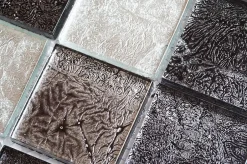 Carrelage Signature Mosaqiue de verre Froisse Noir Gris Argent 4.8 X 4.8 Cm - vendu par plaque de 30 X 30 Cm -