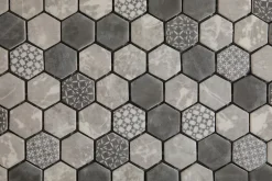 Ilcom Mosaïque de verre pressé antidérapant R11 sur maille pour salle de bain ou cuisine 52 cm x 34 cm - Hexa olden mat (0,166m²)