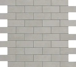 Mosaïque effet Béton Gris Brume 7,5x2,9 cm Brick 30,5x30,5x0,85 cm Mat Gravino - Mur intérieur (vendu par carton de 0,558 m²) - RO-Ro'Ma Carrelage Online