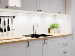 Ilcom Mosaïque en céramique sur maille pour salle de bain ou cuisine 29.3cm x 29.3cm - Castel del Monte