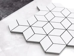 Mosaïque en gres sur maille pour salle de bain ou cuisine 26.5 cm x 30.5 cm - White diamod romb-Ilcom Online