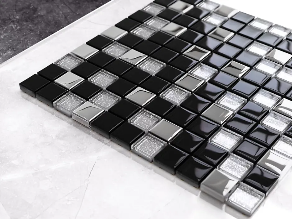 Mosaïque en verre sur filet pour salle de bain ou cuisine 30 cm x 30 cm - Black Lake-Ilcom Clearance
