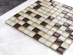 Mosaïque en verre sur filet pour salle de bain ou cuisine 30 cm x 30 cm - Bejge Monte Carlo-Ilcom Hot