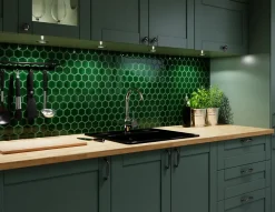 Mosaïque sur résille pour salle de bain et cuisine en céramique 32.3 cm x 27.7 cm - Deep Green-Ilcom Online