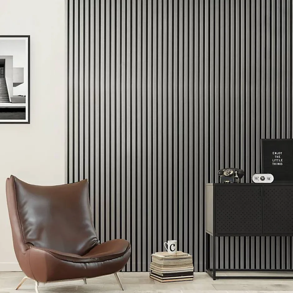 Decoon Mur TV - Lot de 5 Panneaux tasseaux bois 250 x 30 x 1,9 cm - alu/feutrine noir - 3,75m²