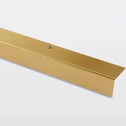 Nez de marche en aluminium décor doré mat 35 x 25 x 900 mm.-GoodHome Outlet