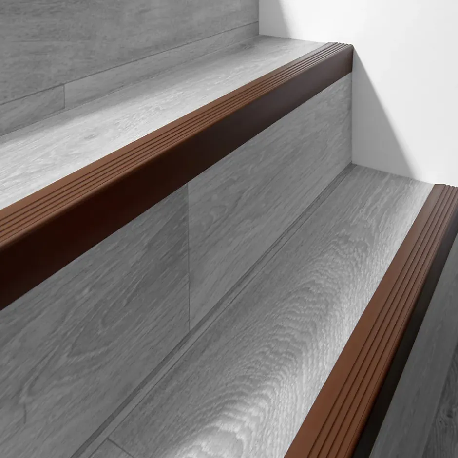 Nez de marche PVC 50x42mm, , profilé d'escalier RGP, auto-adhésif, antidérapant, d'escalier-protection, laiton, 2m-Quest Sale