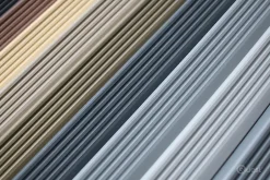 Nez de marche PVC 40x25mm, , profilé d'escalier ND, auto-adhésif, antidérapant, d'escalier-protection, gris foncé, 1.5m-Quest Discount