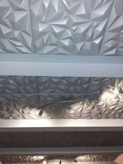 Deccart Panneaux de plafond et panneaux muraux Decoratif 3D Ametyst Gris 12m² / 48pièces