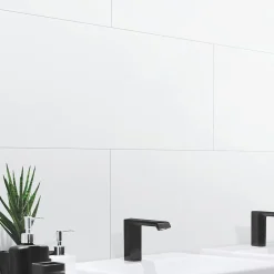panneaux muraux douche - dalle pvc gloss white 37,5 cm ht x 65 cm lg - lot de 8 plaques - 1,95 m2-Dumawall+ Online