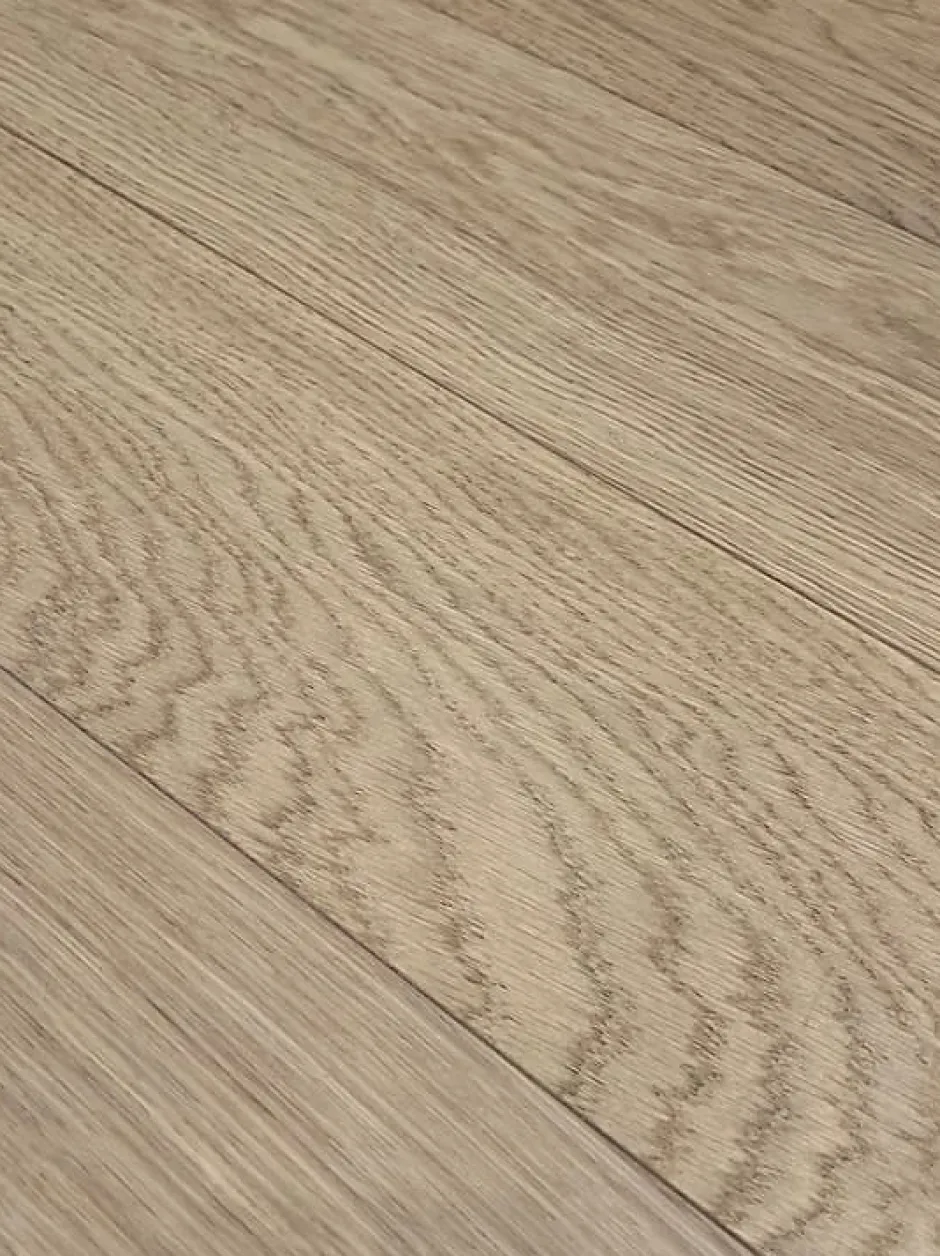 Parquet Chêne contrecollé verni brossé Pr Bis (petits nœuds) invisible Chelsea 150x14mm - LV - 4mm de couche d'usure-Premibel Parquet Discount