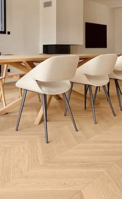 Parquet chêne massif point de hongrie brut Ep.16mm, l.90mm Long. 850mm avec chanfreins sans noeuds et sans aubiers-Masterbrico