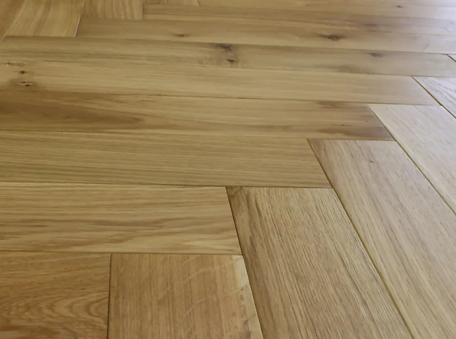 GoodHome Parquet massif à coller Visby bâtons rompus en chêne huilé blond