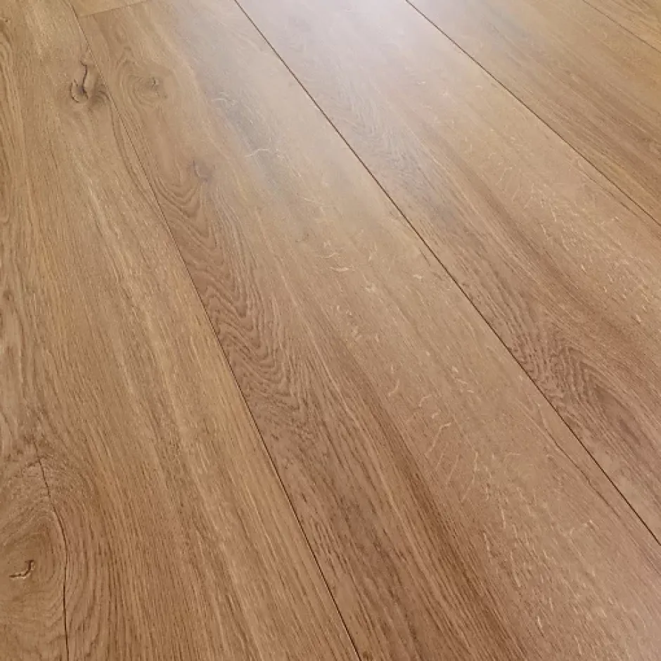 Décoweb Parquet Stratifié KronoSwiss - Chêne Lucerne - Clic 5G - Paquet de 2,131 m²