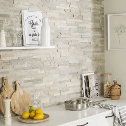 Plaquette de parement Slim 2 pierre naturelle gris clair (vendue au carton)