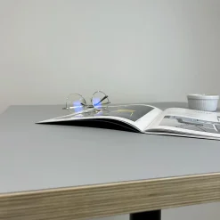 Plateau 110x70 couleur gris medio chants imitation bois --Restootab Discount