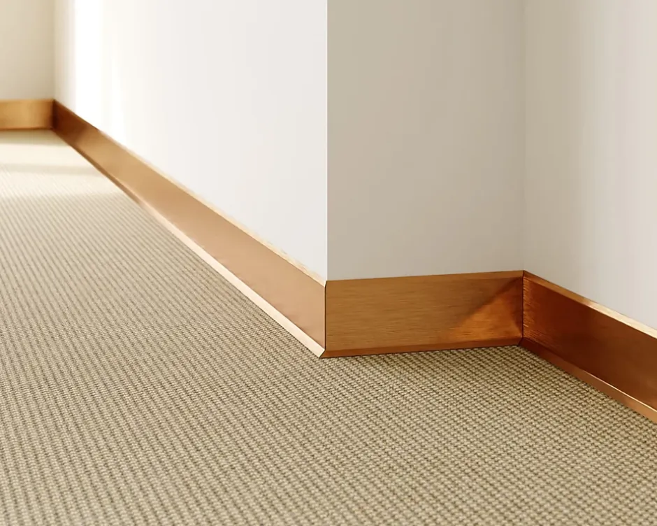 Ilcom Plinthe décorative pour mur F Cuivre satiné - 80mm x 2700mm x 0,65 ep.