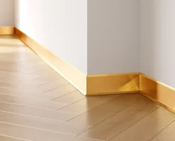 Ilcom Plinthe décorative pour mur F Or satiné - 80mm x 2700mm x 0,65 ep.