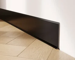Plinthe décorative pour mur F Noir mat - 100mm x 2700mm x 0,65 ep.-Ilcom Clearance