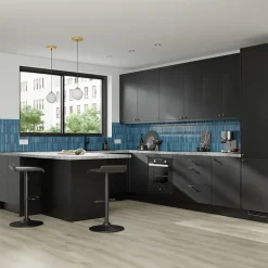 GoodHome Plinthe de cuisine Stevia noir H. 15 x l. 240 x Ep. 1,6 cm