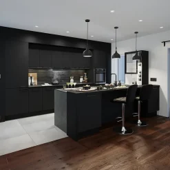 GoodHome Plinthe de cuisine Pasilla Noir H. 15 cm x l. 2.4 m x Ep. 16 mm