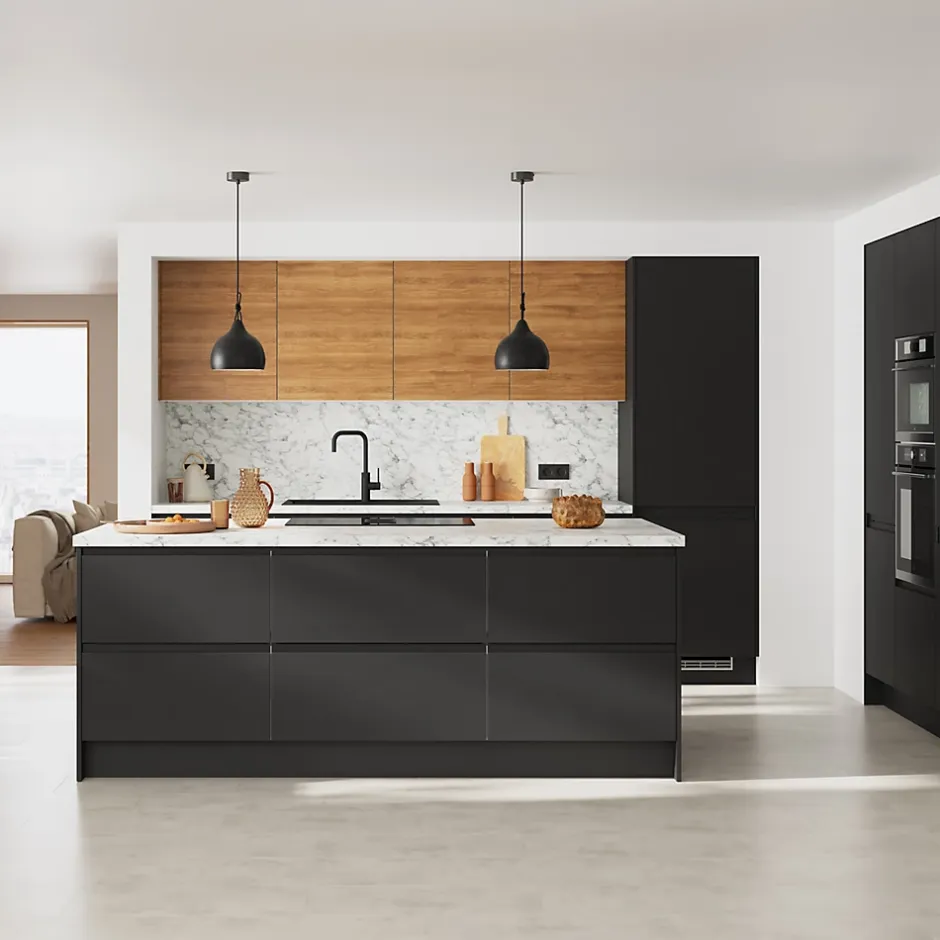 Plinthe de cuisine Chia chêne fumé H. 15 cm x l. 2.4 m x Ep. 16 mm-GoodHome Best