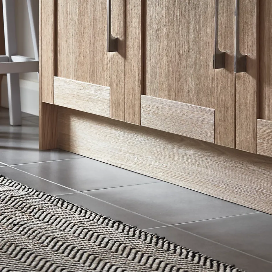 GoodHome Plinthe de cuisine Alpinia chêne H. 15 cm x l. 2.4 m x Ep. 16 mm