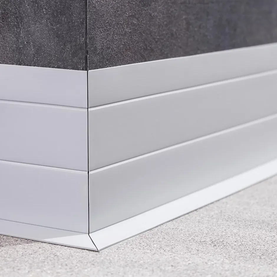 Quest Plinthe de finition W3 en PVC 4,en,1 120 mm, baguette autocollante, masquante, plinthe souple pour sol et mur, blanc, 20 m