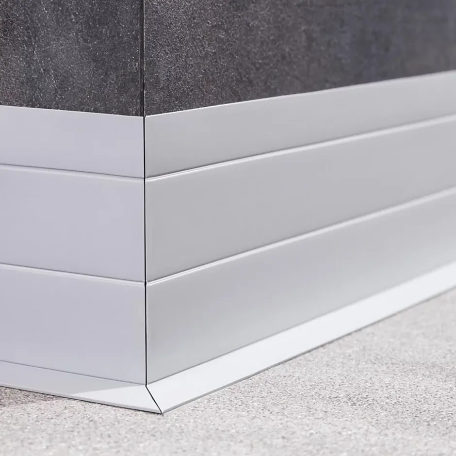 Quest Plinthe de finition W3 en PVC 4,en,1 120 mm, baguette autocollante, masquante, plinthe souple pour sol et mur, blanc, 20 m