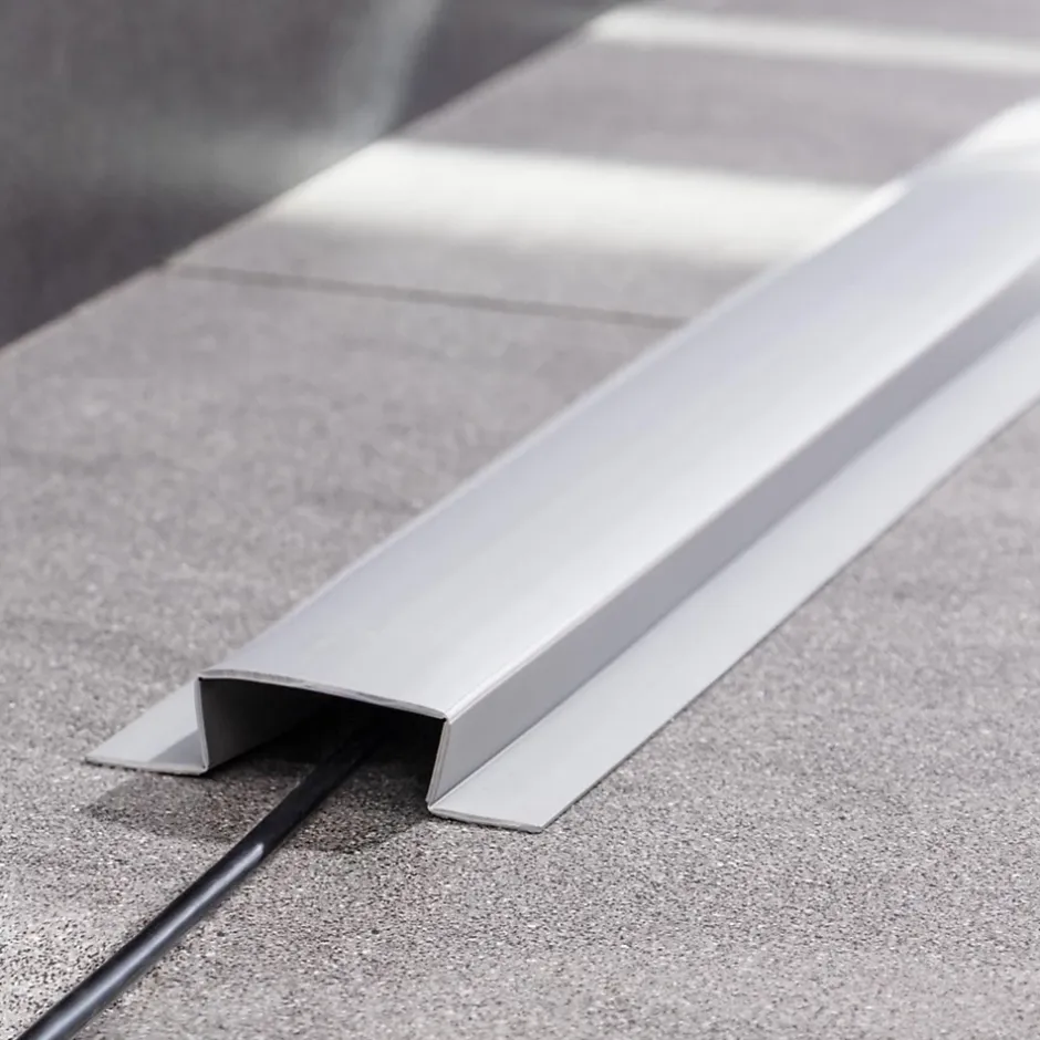 Plinthe de finition W4 en PVC 2,en,1 110 mm, baguette autocollante, masquante, plinthe souple pour sol et mur, blanc, 10 m-Quest Online