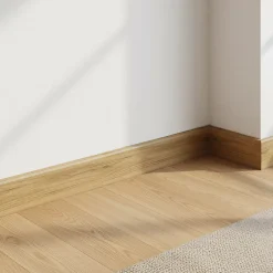 GoodHome Plinthe MDF, effet chêne clair , décor 390, H.8 cm x L.220 cm, résistant à l'eau (vendue à la pièce)