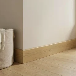 GoodHome Plinthe Plaquée bois Décor 275 vernis blond (vendue à la pièce)