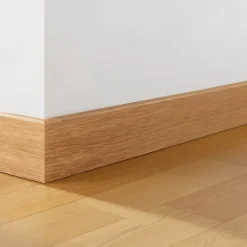 Plinthe plaquée bois décor 160 chêne (vendue à la pièce)-GoodHome Sale