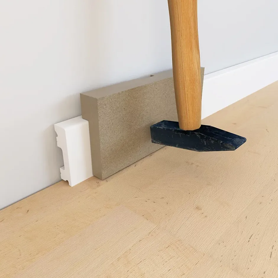 Plinthe 2m x 5 cm noir (vendue à la pièce)-SELIT Discount