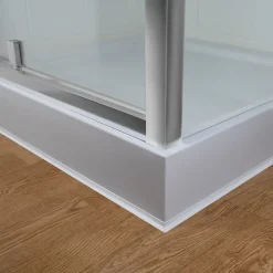 Quest Plinthe Souple Auto-Adhésive en PVC 18x18mm, 10m, Bande Élastique pour Finitions et Étanchéité des Jonctions, gris clair